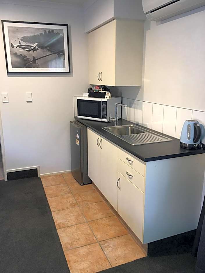 Deco City Motor Lodge