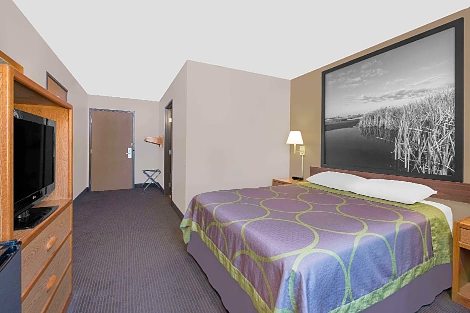 Super 8 by Wyndham Lisbon