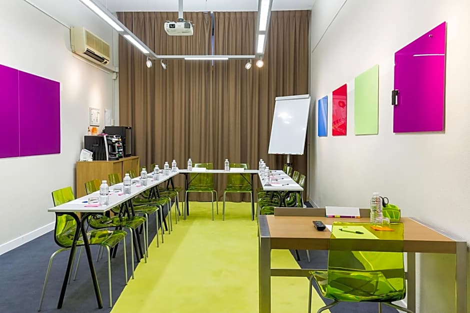 Matabi Hotel Toulouse Gare by HappyCulture