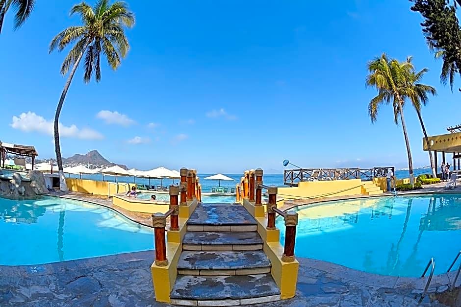 Hotel Marina Puerto Dorado - Todo Incluido