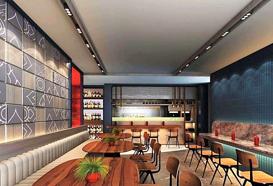 Lumen Bangkok Udomsuk Station