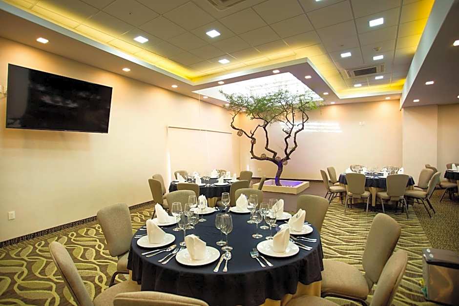 Four Points By Sheraton Queretaro Norte