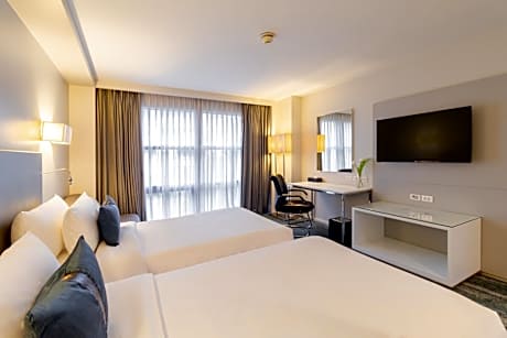 Superior Twin Room - Non-Smoking