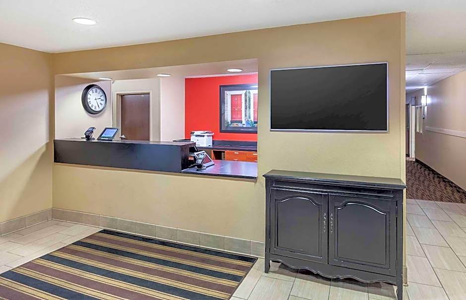 Extended Stay America Select Suites - Milwaukee - Wauwatosa