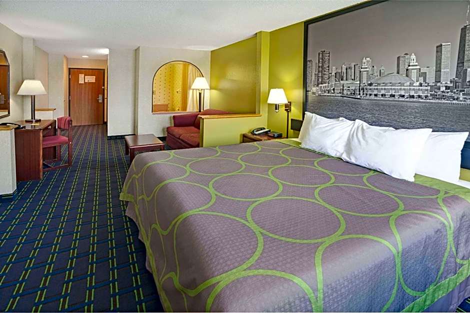 Super 8 by Wyndham Monee