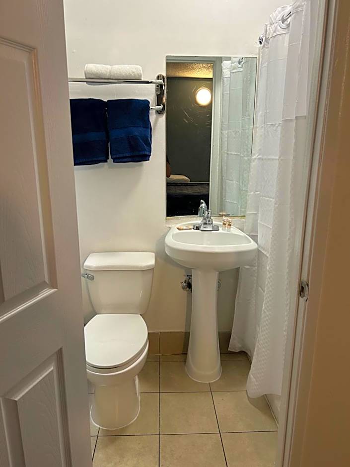 Budget Inn Hollywood