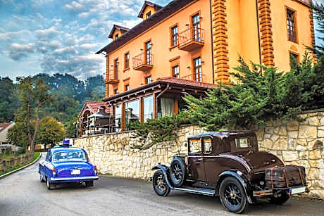 ROMANTIK HOTEL ELEONORA