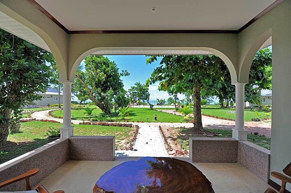 Cote d'Or Footprints