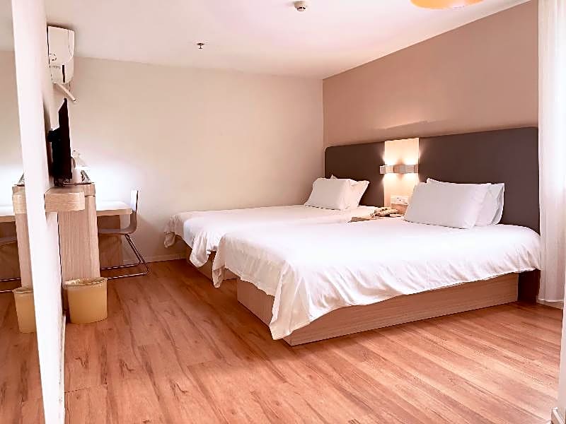 Hanting Hotel Zhuhai Qinglv Zhong Road