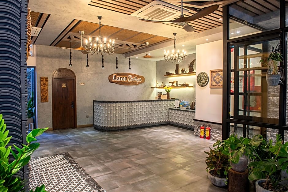 Aaron Boutique Hotel