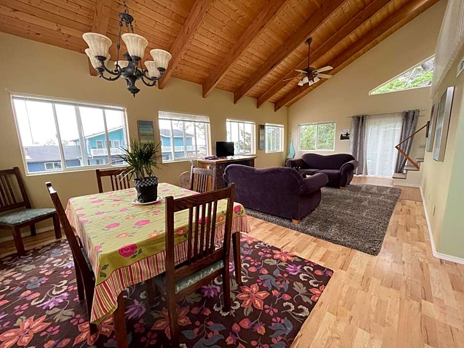 Bayshore RV Park & Guest Suites