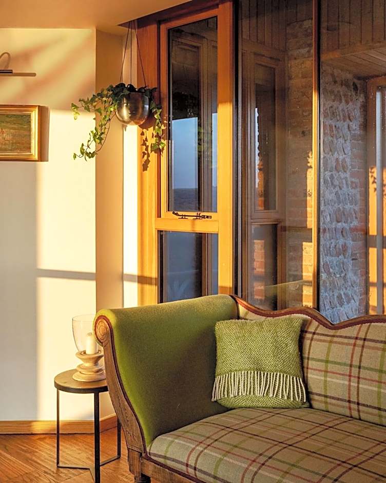 Flint Barns, Rathfinny Wine Estate