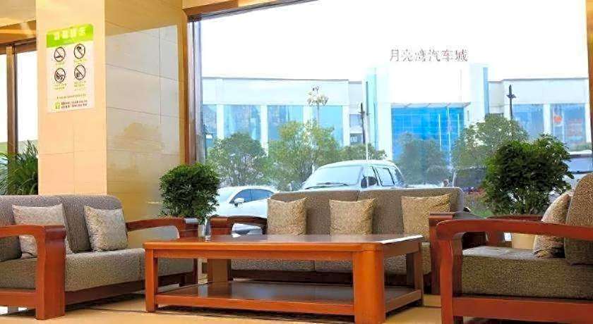 GreenTree Inn Shangrao Yueliangwan Automobile City