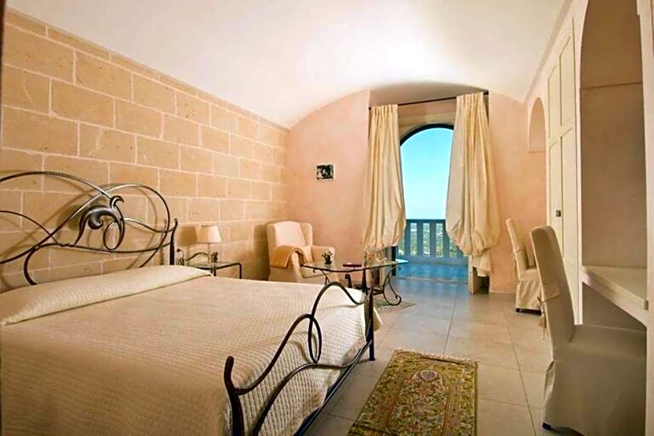 Photo 1 of 2 of Deluxe, Sea View