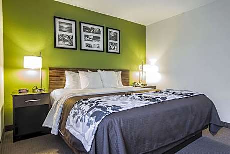 King Room with Whirlpool - Non-Smoking