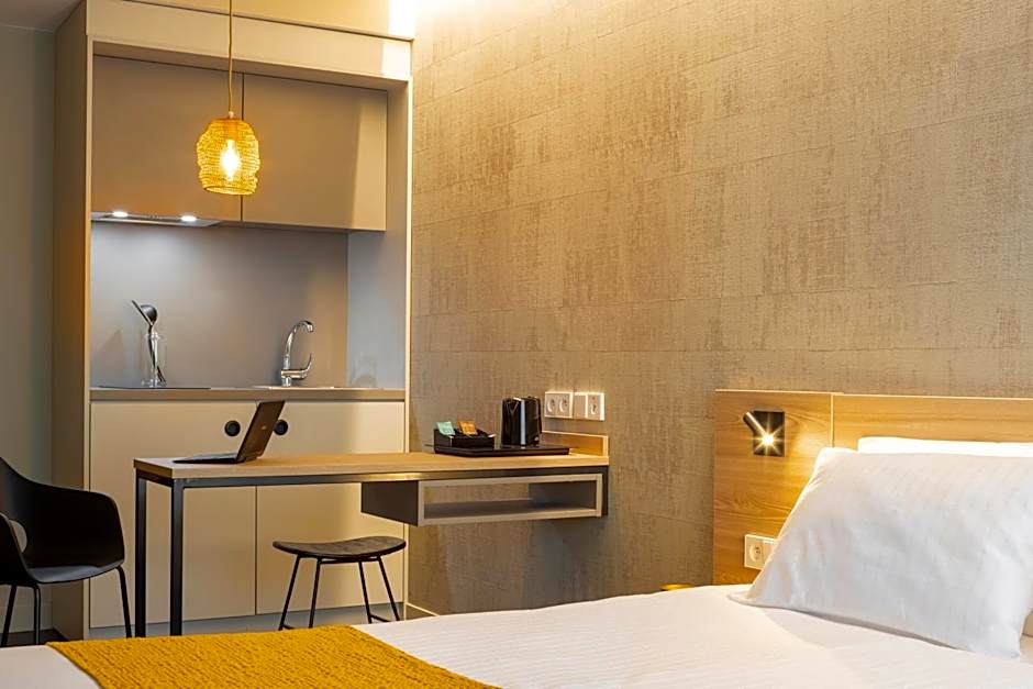 Aparthotel 37 Lodge Courbevoie Paris La Défense