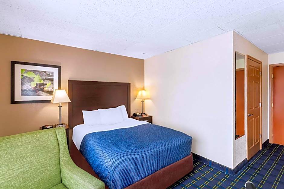 Econo Lodge Waynesboro - Skyline Drive