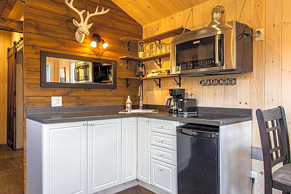 Chalet le Coyote Lac, Micro Ferme, Sentier Du Domaine, Vue Sur Les Monts, Idéal 2 4 Personnes