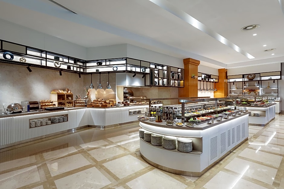 Wyndham Grand Izmir Ozdilek Thermal & Spa