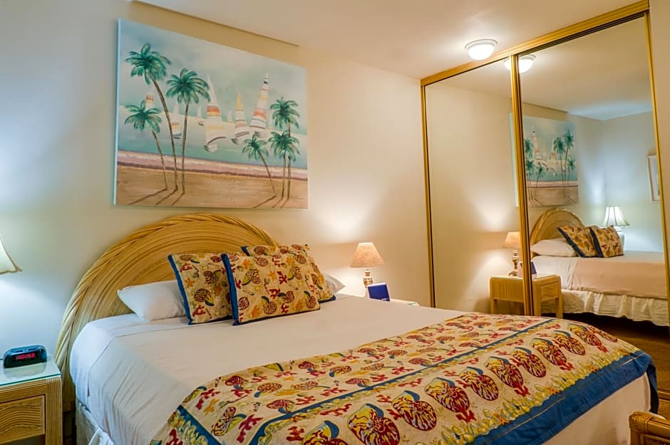 Photo 1 of 8 of 1 Bedroom Suite, Sea View