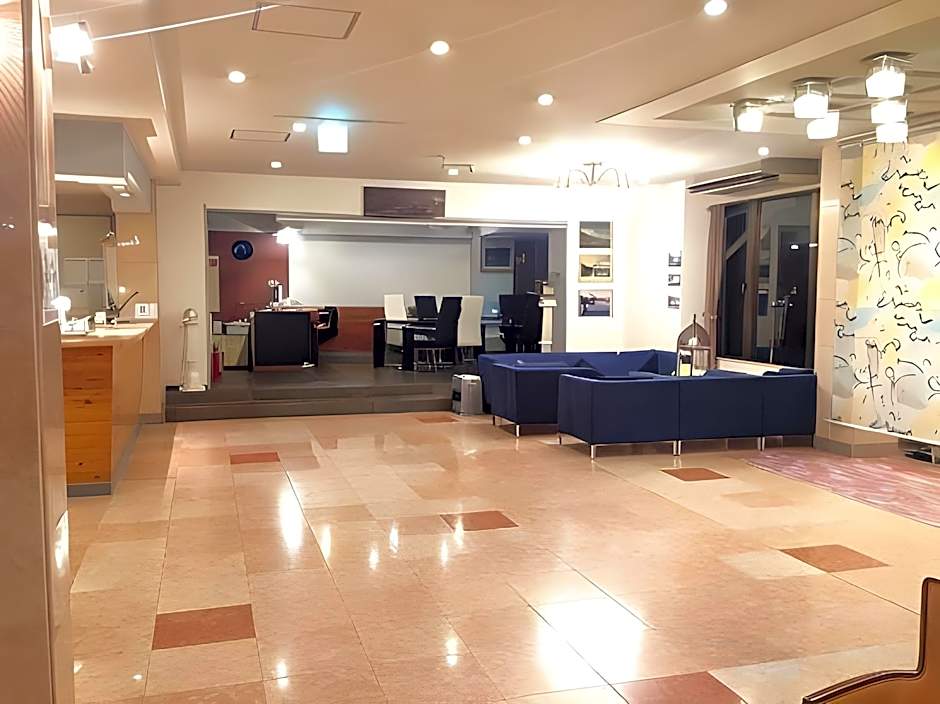 Shoji Lake Hotel