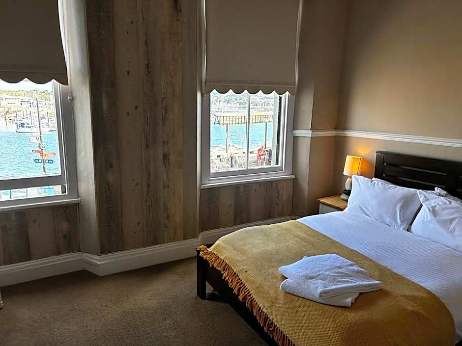 Admiral MacBride Bed & Breakfast