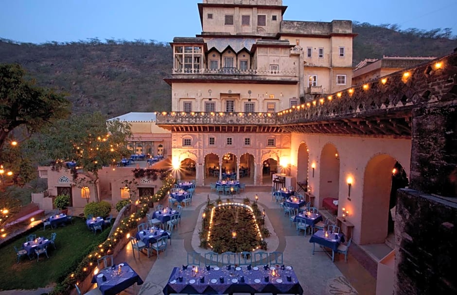 Neemrana Fort-Palace
