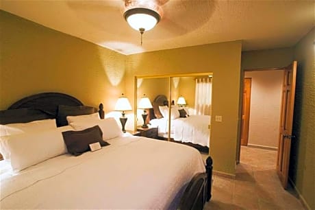 1 Queen Bed, Nonsmoking