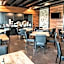 Cobblestone Hotel & Suites - Neenah
