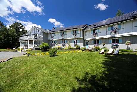 Carlson's Lodge