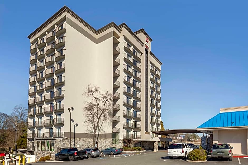 Best Western Plus Atlanta Airport-East