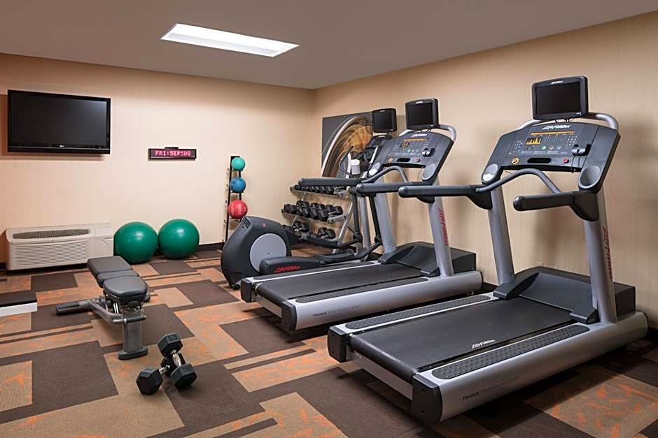 Courtyard by Marriott Tucson Airport