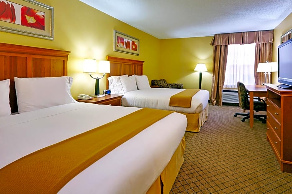Holiday Inn Express Hurricane Mills Waverly By IHG