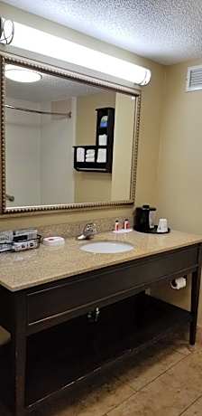 King Room - Non-Smoking