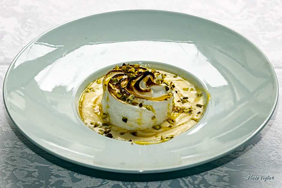 Logis Auberge Le Colombien - Hôtel et Restaurant