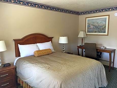 Queen Room