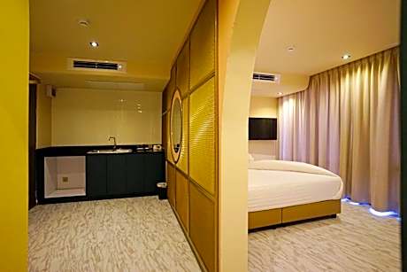 Suite with Spa Bath