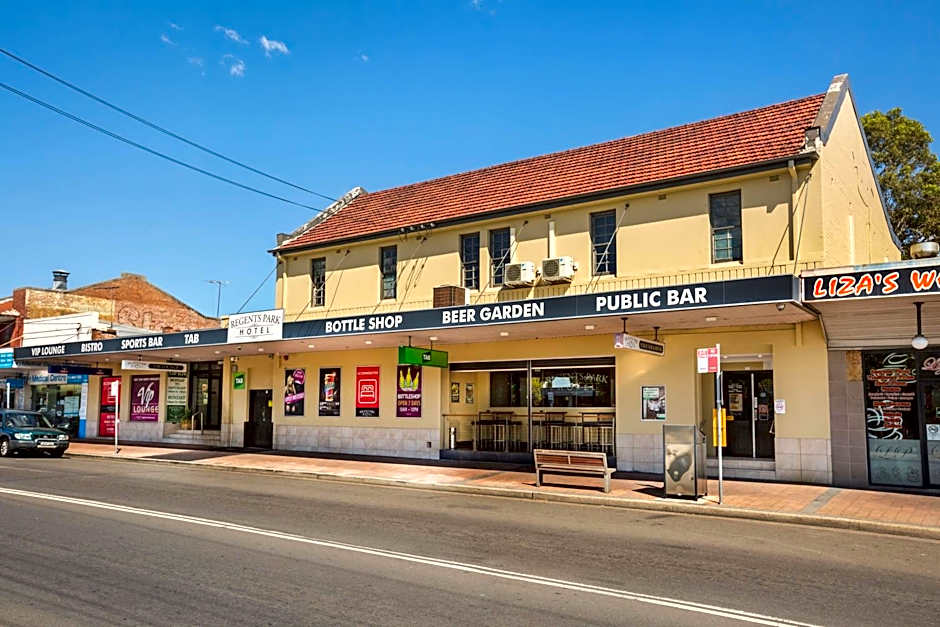 Nightcap at Regents Park Hotel
