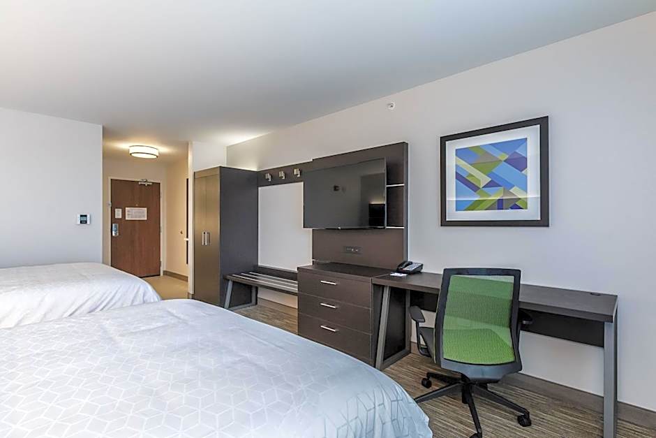 Holiday Inn Express and Suites- South Bend Casino By IHG