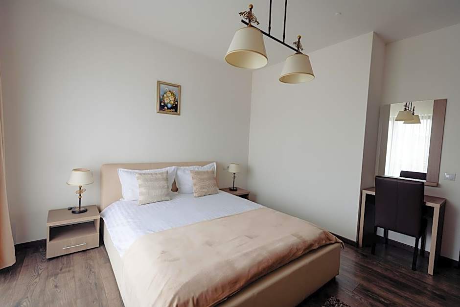 Aparthotel Punct pe i