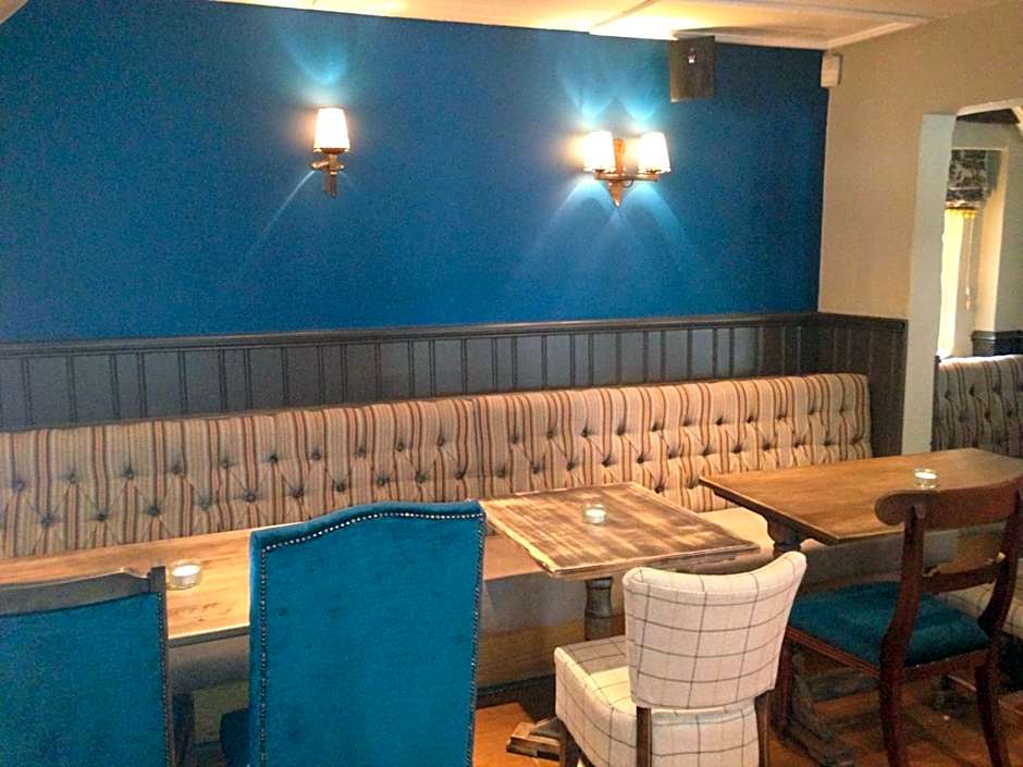The Crown Pub, Dining & Rooms