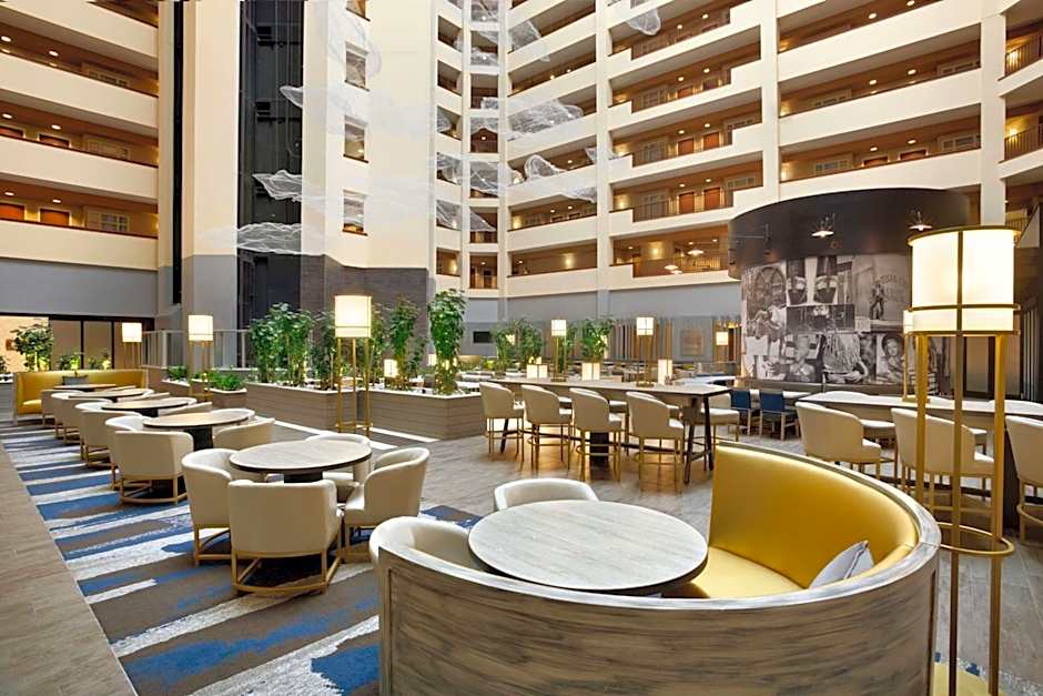 Embassy Suites By Hilton Dallas - Dfw Airport North At Outdoor World