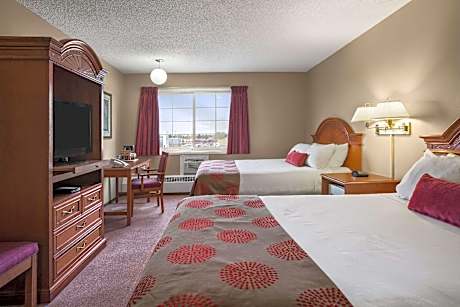 2 Queen Beds Smoking