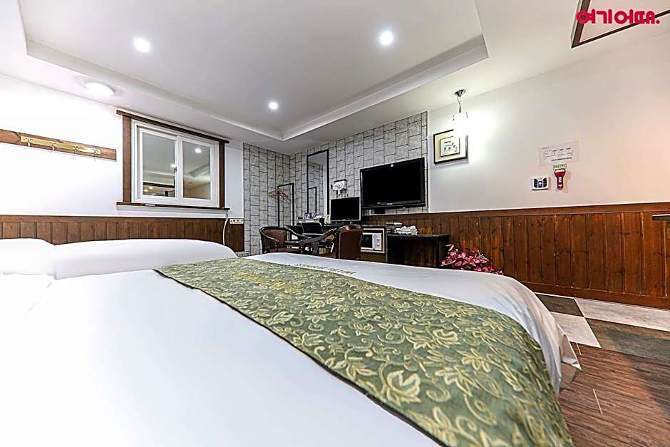Cheonan Business Hotel