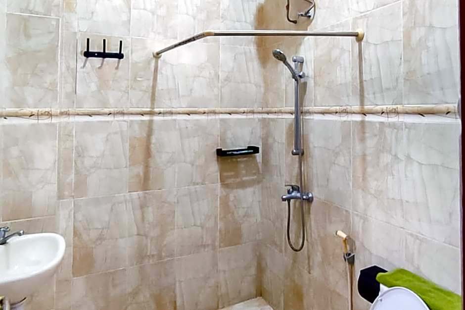 RedDoorz Syariah @ Chilla Guest House Padang