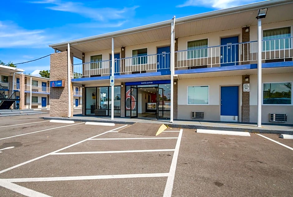 Motel 6-Odenton, MD - Fort Meade