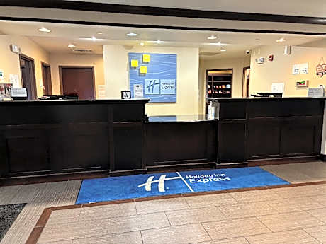 Holiday Inn Express & Suites Belle Vernon By IHG