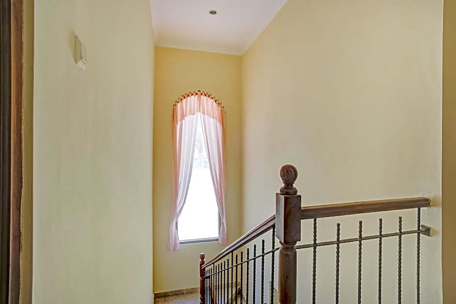 OYO 3144 Ndalem Amandari