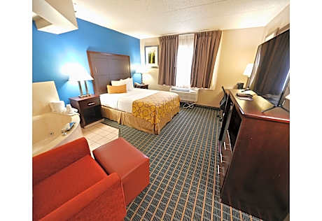 1 Queen Bed Studio Suite Non-Smoking