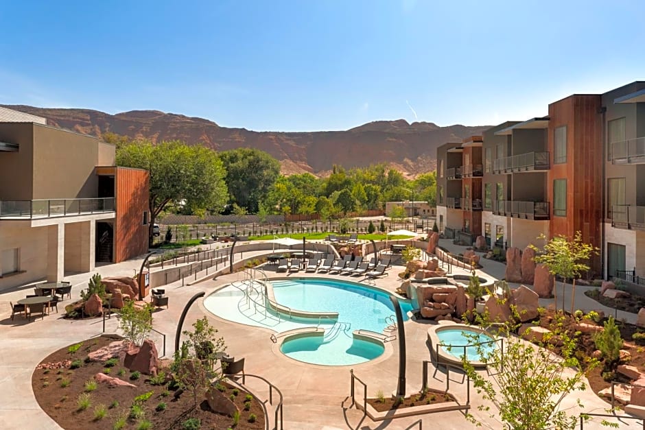 Hoodoo Moab, Curio Collection by Hilton